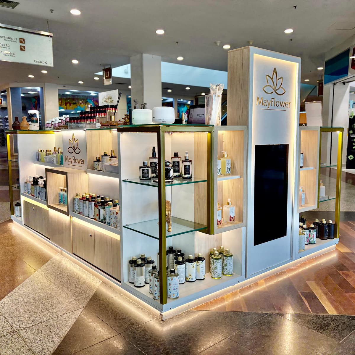 Imagem de interna da loja may flower