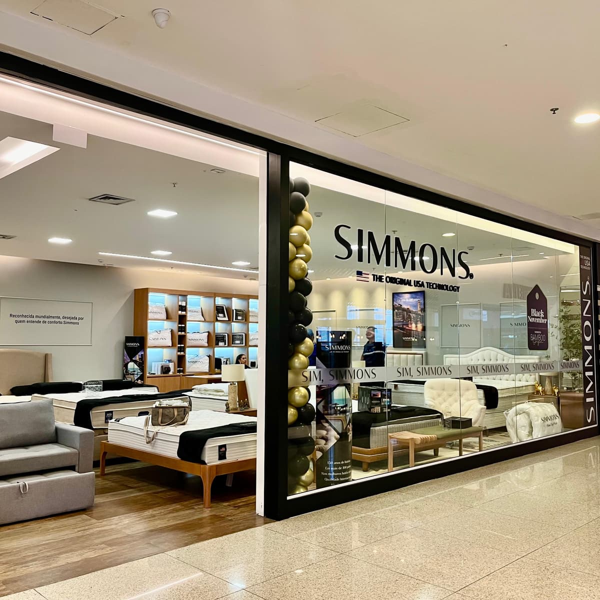 Imagem de interna da loja simmons colchões
